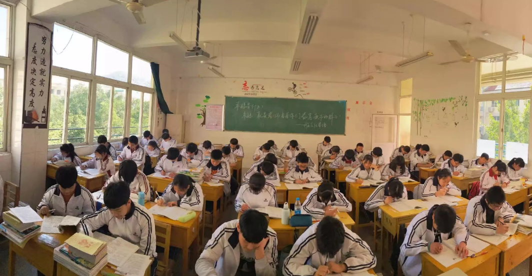 高中生厌学怎么办(高中生厌学怎么办好)