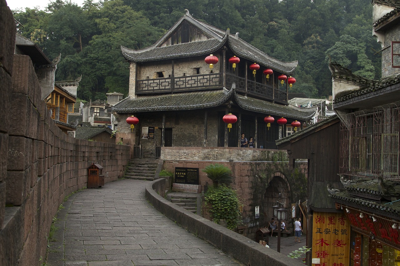 湘西加盟品牌餐饮怎么样（湘西人家加盟）